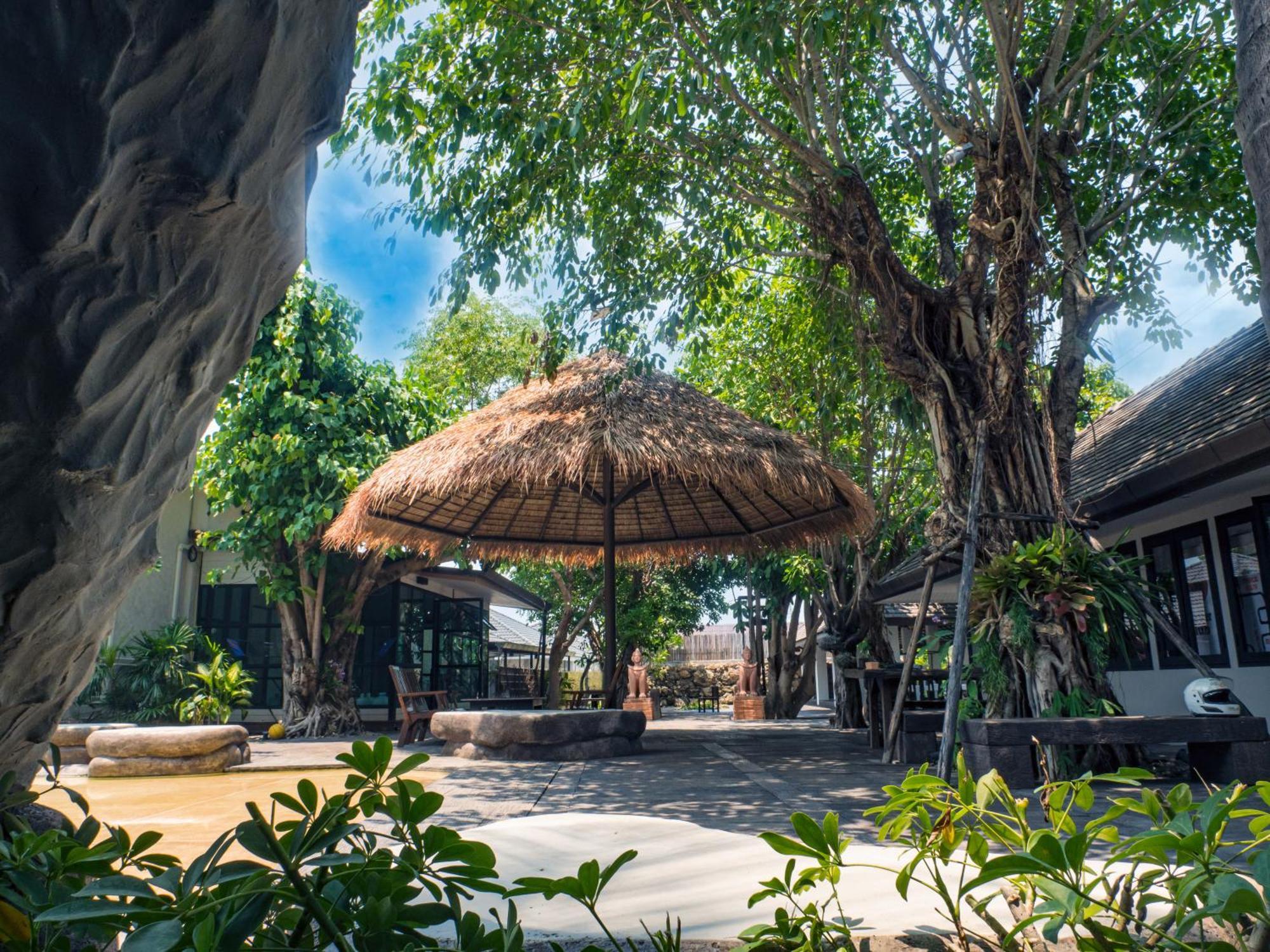 Beaver Club Homestay Chiang Mai Exterior photo